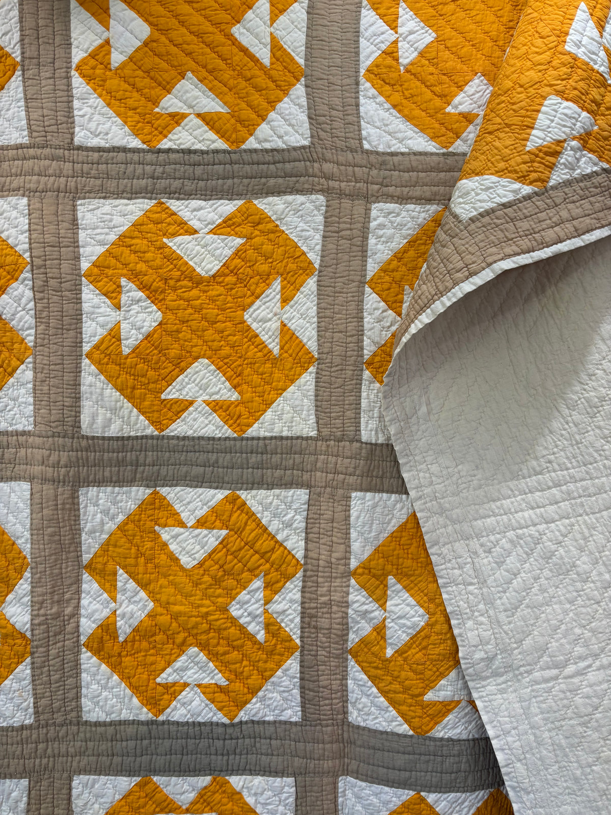Antique Double T Cheddar Yellow and Taupe Quilt, c1920-1940