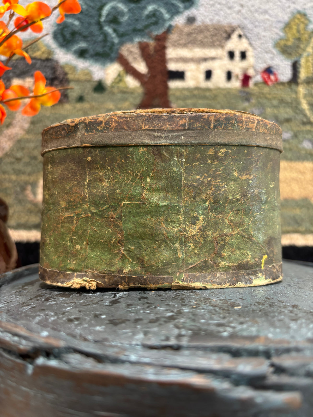 Early American Oval Wallpaper Box in Original Green, c1830–1850