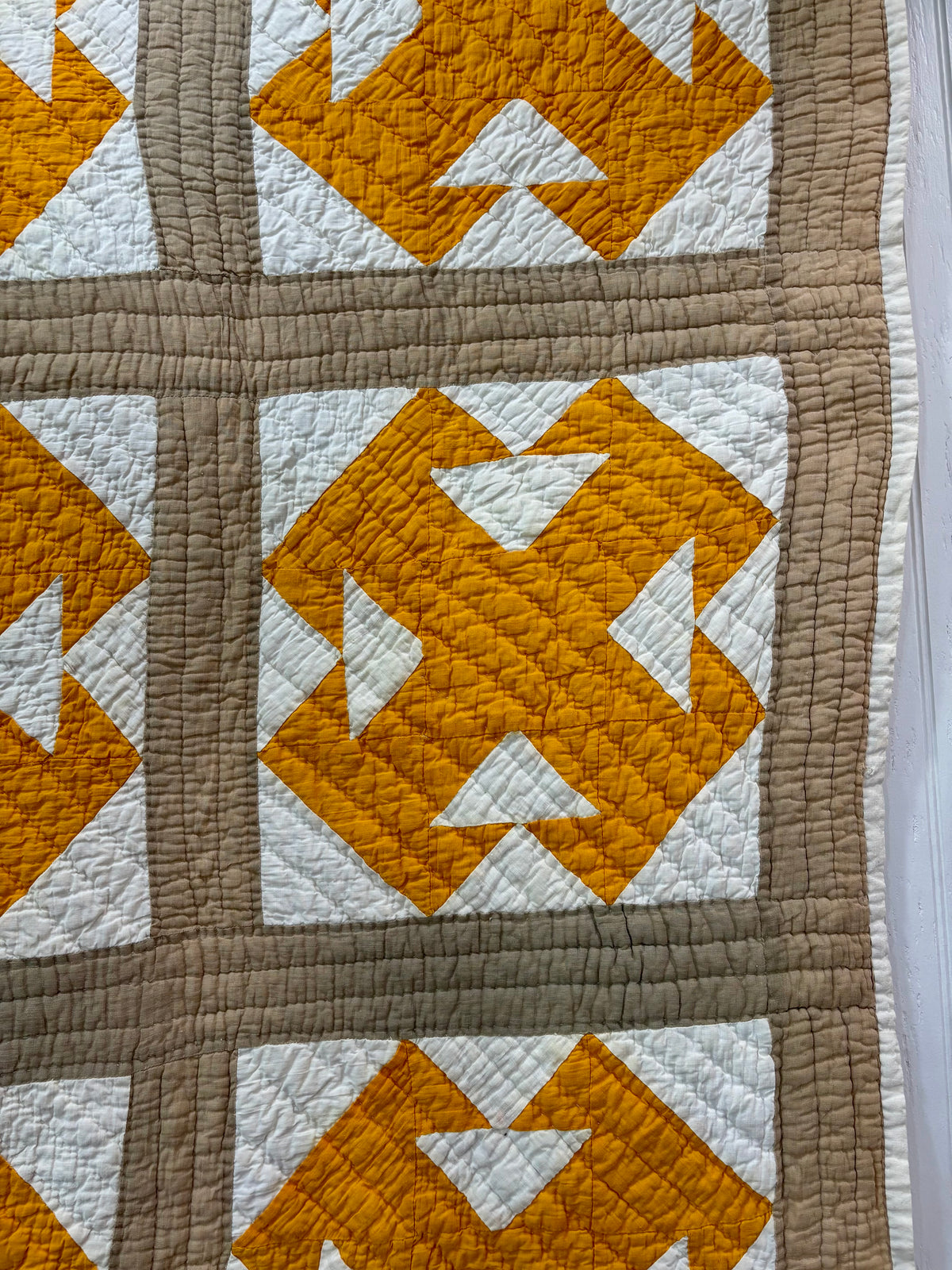 Antique Double T Cheddar Yellow and Taupe Quilt, c1920-1940