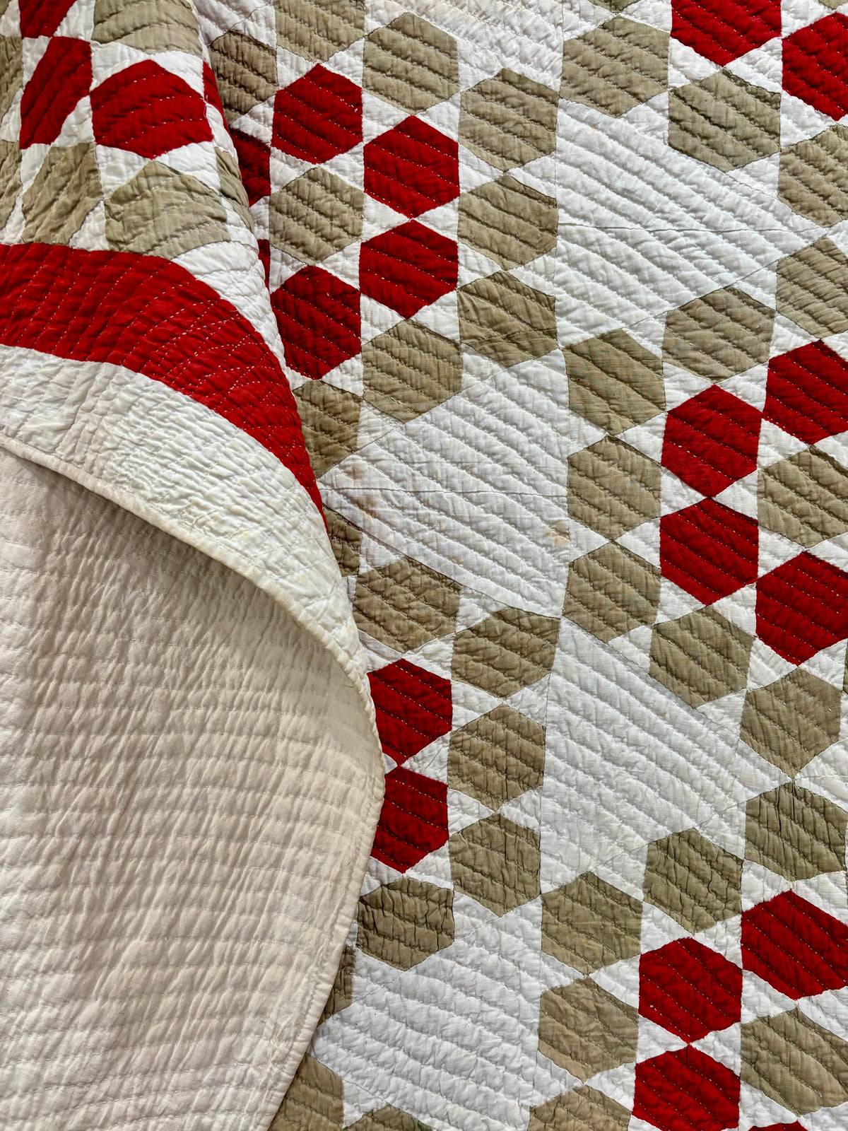 Antique Red & Green Honeycomb Quilt (Grandmother’s Flower Garden Variation), c1880–1910