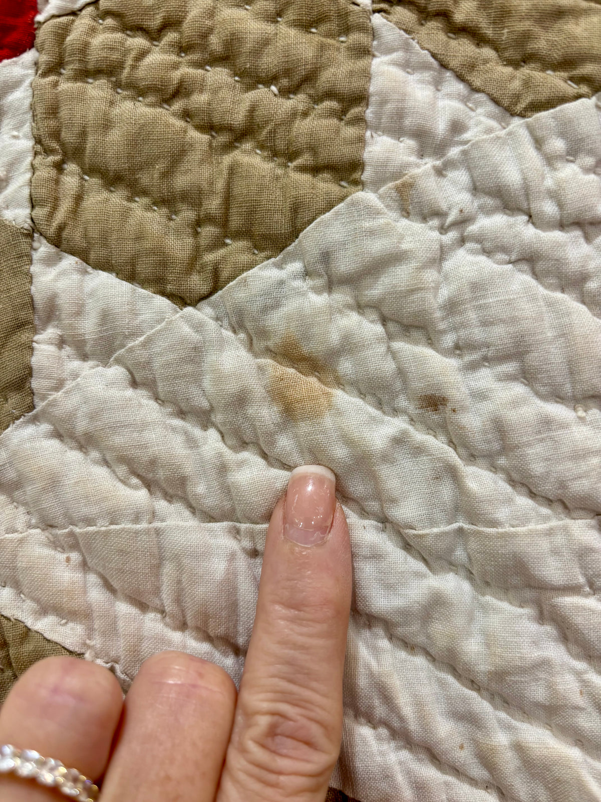 Antique Red & Green Honeycomb Quilt (Grandmother’s Flower Garden Variation), c1880–1910