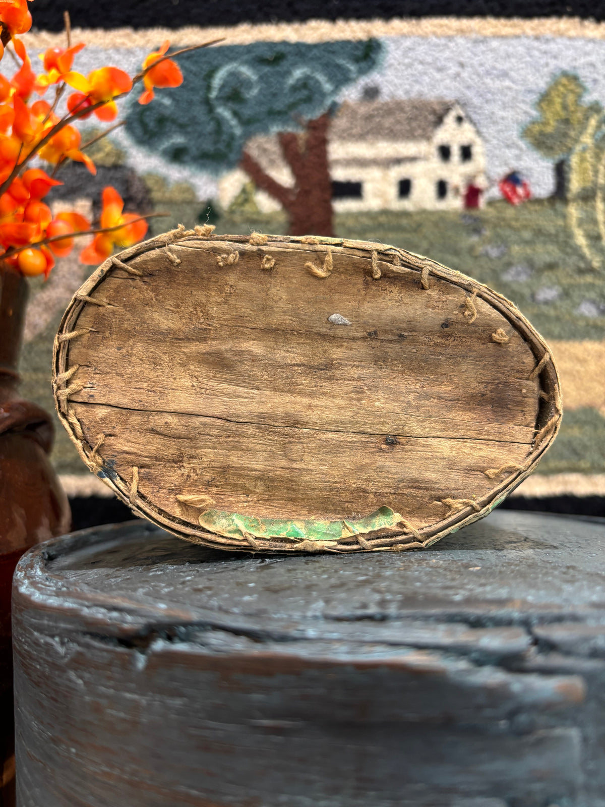 Early American Oval Wallpaper Box in Original Green, c1830–1850