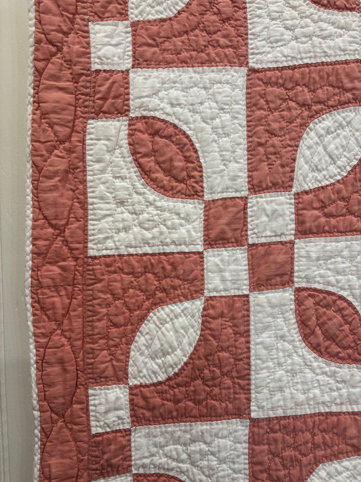 Salmon Pink & White Orange Peel Variation Quilt, c1900–1930