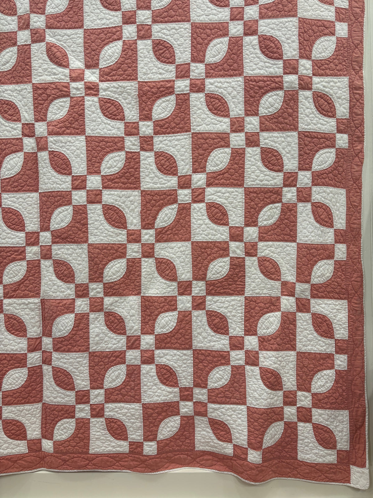 Salmon Pink & White Orange Peel Variation Quilt, c1900–1930