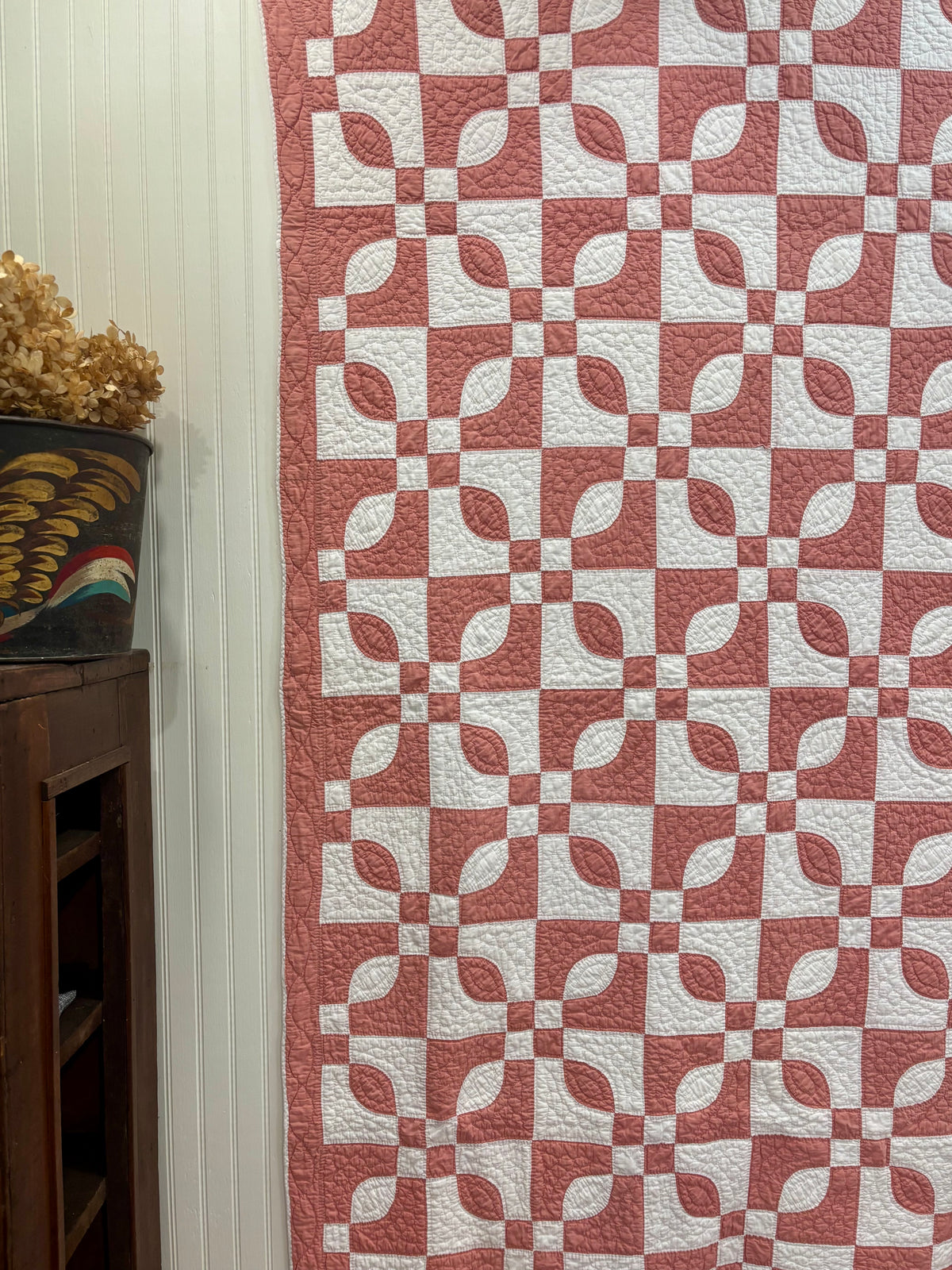 Salmon Pink & White Orange Peel Variation Quilt, c1900–1930