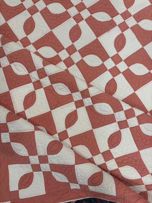 Salmon Pink & White Orange Peel Variation Quilt, c1900–1930