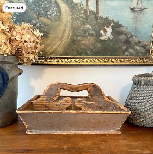 c1880s Antique Wood Caddy with Scalloped Handle in Original Nutmeg / Putty Paint